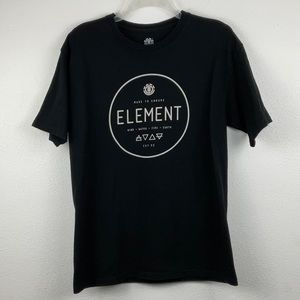 Element black T-shirt.    D